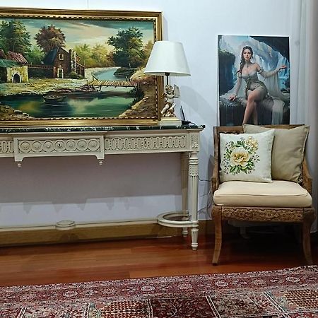 Appartement Orient à Madrid Extérieur photo